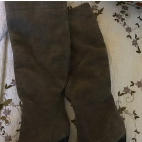 Sold - Picture 2 of 5